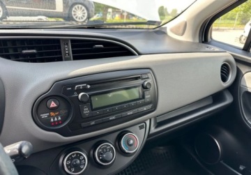 Toyota Yaris III Hatchback 5d Facelifting 1.0 VVT-i 69KM 2016 Toyota Yaris 1.0B LPG 69KM 2016r. auto zarejestrowane i ubezpieczone w Pol, zdjęcie 13