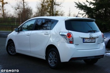 Toyota Verso Minivan Facelifting 1.6 D-4D 112KM 2015 Toyota Verso Toyota Verso 1.6 D-4D 7-Sitzer StartStop Skyview Edition 1.6, zdjęcie 4