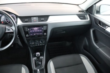 Skoda Rapid II Liftback Facelifting 1.0 TSI 95KM 2018 Skoda Rapid 1.0 TSI, Salon Polska, Klima, zdjęcie 7