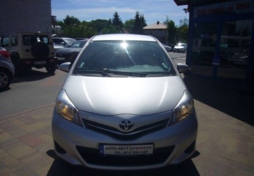 Toyota Yaris III Hatchback 5d 1.33 Dual VVT-i 99KM 2012 Toyota Yaris Toyota Yaris III Salon PL 1.3 Benzyna 99KM, zdjęcie 1