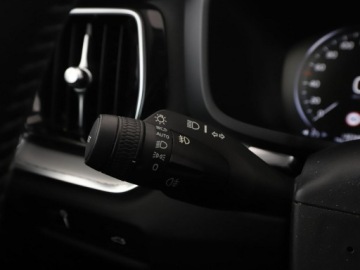 Volvo V60 II  Kombi 2.0 T5 250KM 2019 Volvo V60 Inscription T5 automat skóra navi, zdjęcie 31