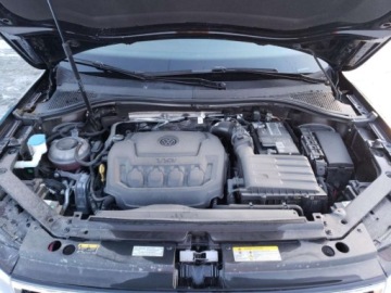 Volkswagen Tiguan II 2023 Volkswagen Tiguan SE R-Line Black 2023 2.0l 2.0 Benzyna 184KM, zdjęcie 6