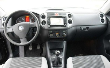 Volkswagen Tiguan I SUV 2.0 TDI CR DPF BlueMotion 140KM 2010 Volkswagen Tiguan 2.0TDI Navi Kamera Oryginal Lakier 2 KPL KOL Sprowadzony, zdjęcie 27