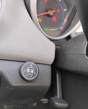 Chevrolet Cruze Sedan 1.8 16V DOHC 141KM 2013 Chevrolet Cruze 2013r, 1.8 Benzyna LPG. Lekko uszkodzony prawy tyl. Jezdz, zdjęcie 10