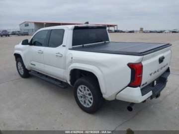 Toyota Tacoma II 2024 Toyota Tacoma Sr5 2024r., 4x4, 2.4L 2.4 Benzyna 278KM, zdjęcie 3