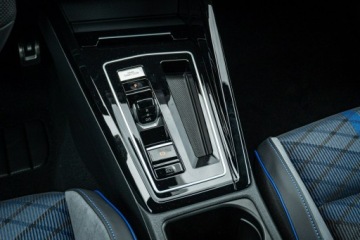 Volkswagen Golf VIII R Facelifting 2.0 TSI 333KM 2026 Volkswagen Golf Variant R 2.0 TSI 4Motion 333 KM, zdjęcie 25