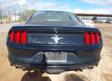 Ford Mustang VI Convertible 3.7 V6 304KM 2016 Ford Mustang 2016r., V6, 3.7L, od ubezpieczalni 3.7 Benzyna 304KM, zdjęcie 5