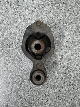 DRŽÁK UCHYCENÍ ULOŽENÍ MOTORU MAZDA 3 BM 2013-2017 2.0 B