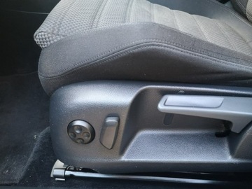 Volkswagen Passat B6 Variant 2.0 TDI PD-DPF 140KM 2007 Volkswagen Passat 2.0 TDI 8V 140KM Klimatronic, zdjęcie 15