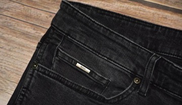 64 ## HUGO BOSS ## MĘSKIE SPODNIE JEANSY 38/32