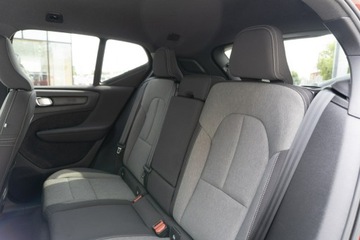 Volvo XC40 Crossover Facelifting 2.0 B4 197KM 2024 Volvo XC 40 B4 197KM FV23%, zdjęcie 10