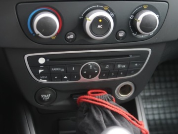 Renault Megane III Hatchback 1.6 16v 100KM 2009 Renault Megane 1.6 16V, Klima,ALU, zdjęcie 11