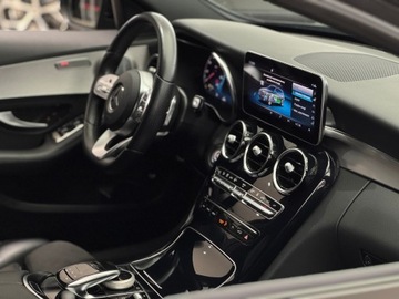 Mercedes Klasa C W205 Kombi Facelifting HYBRYDA 2.0 300 de 306KM 2020 Mercedes-Benz C 300 Plug In AMG Line / CarPlay / 1, zdjęcie 34