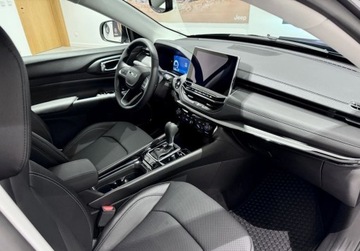 Jeep Compass II SUV Facelifting 1.5 MHEV T4 130KM 2025 Jeep Compass e-Hybrid MY25 SUMMIT MHEV pakiet zimowy RATA OD 672zl NETTO, zdjęcie 16