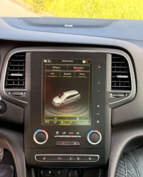Renault Megane IV Grandtour 1.2 Energy TCe 130KM 2018 Renault Megane BOSE FullLed MartwePole Masaze HeadUP NawiKamera Bezwypadko, zdjęcie 34