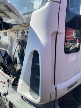 IVECO EUROCARGO polik, owiewka boczna lewa