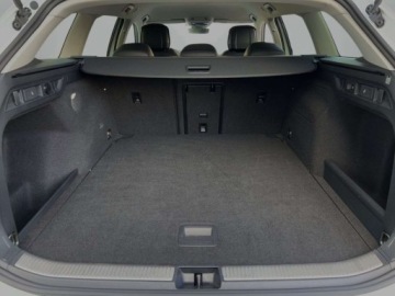 Volkswagen Passat B8 Variant Facelifting 2.0 TDI SCR 150KM 2025 Volkswagen Passat 2.0TDI 150KM Business DSG SerwisASO Acc Led Navi Hak FV23, zdjęcie 10