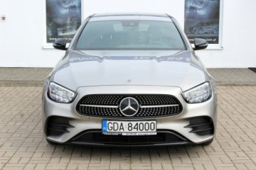Mercedes Klasa E W213 Limuzyna Facelifting 2.0 220d 200KM 2023 Mercedes E 220 SalonPL FV23% 4-Matic AMG+Night, zdjęcie 1