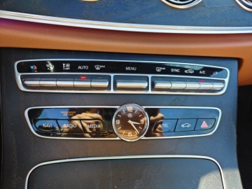 Mercedes Klasa E W213 Cabrio 2.0 300 245KM 2018 MERCEDES F-VAT23%, E300 Cabrio, Burmester, Automat, Skóra, zdjęcie 26