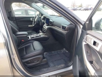 Ford Explorer VI 2024 Ford Explorer XLT 2024 2.3 Benzyna 300KM, zdjęcie 9