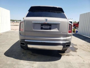 Rolls-Royce 2023 Rolls-Royce Cullinan 2023r., 4x4, 6.8L 6.8 Benzyna 563KM, zdjęcie 5