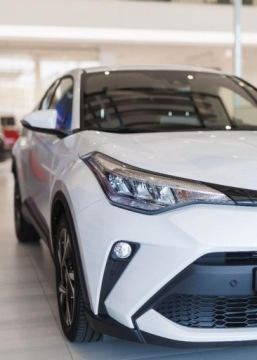 Toyota C-HR I Crossover Facelifting 1.8 Hybrid 122KM 2023 Toyota C-HR 1.8 Hybrid Style 1.8 Hybryda 122KM, zdjęcie 9