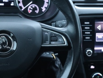 Skoda Octavia III Kombi Facelifting 1.5 TSI ACT 150KM 2019 Skoda Octavia 1.5 TSI, Salon Polska, DSG, Klima, zdjęcie 17