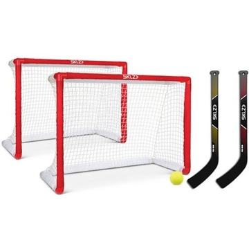 Миниатюрный набор для хоккея в помещении SKLZ Pro Mini включает в себя 2 ворота, 2 клюшки и