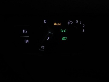 Volkswagen Passat B8 Variant 1.4 TSI BlueMotion Technology ACT 150KM 2016 Volkswagen Passat klima auto navi grzane fotele, zdjęcie 33