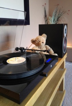 PRO-JECT JUKE BOX E + УСИЛИТЕЛЬ 2x50 Вт + BLUETOOTH + ДИСПЛЕЙ + ВХОД RCA