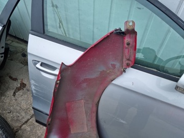 Honda Civic VII левое переднее крыло 04-06 лифт HB