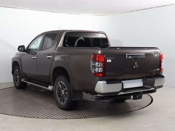 Mitsubishi L200 VI 2.2 Diesel 150KM 2021 Mitsubishi L200 2.2 DI-D, Salon Polska, zdjęcie 3