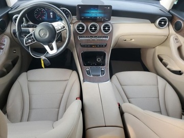 Mercedes GLC C253 2021 Mercedes-Benz GLC 2021 r. ,2,0L 300 4MATIC 2.0 Benzyna 255KM, zdjęcie 7