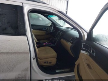 Ford Explorer V 3.5 V6 Duratec 290KM 2016 Ford Explorer 2016 FORD EXPLORER LIMITED 3.5 Benzyna 290KM, zdjęcie 9