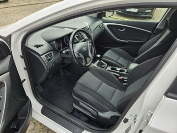 Hyundai i30 II Hatchback 3d 1.4 100KM 2014 Hyundai i30 1,4 benzyna 100KM FIFA World Cup Editi, zdjęcie 4