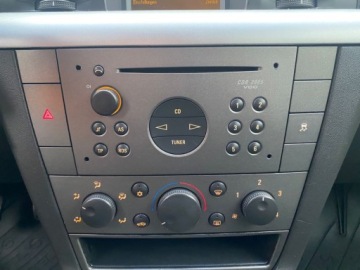 Opel Vectra C Sedan 2.2 ECOTEC 147KM 2003 Opel Vectra XENONY KLIMATYZACJA KOMPUTER 147 KONI ALUFELGI ZAREJESTROWANY, zdjęcie 9