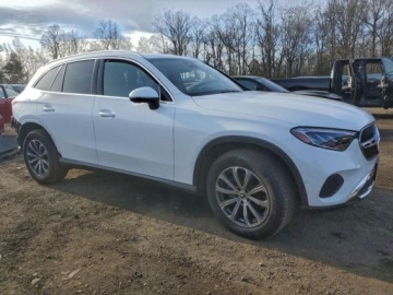 Mercedes GLC C254/X254 2024 Mercedes-Benz GLC 300 4Matic 2024 2.0 Benzyna 255KM, zdjęcie 4
