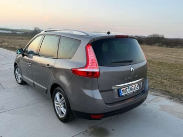 Renault Grand Scenic II Grand Scenic 2013 Energy dCi 130KM 2015 Renault Grand Scenic Rodzinny Grand Scenic 1.6D.130KMKamera Parktroniki Le, zdjęcie 7