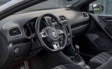 Volkswagen Golf 2013 Volkswagen Golf Volkswagen Golf Cabrio GTI 2.0 Benzyna 210KM, zdjęcie 32