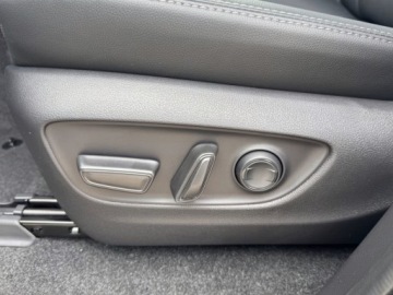 Toyota Land Cruiser VII Terenowy 5d 2.8 D-4D 204KM 2025 Od ręki - Executive 2.8 MHEV 205KM | Dach panoramiczny!, zdjęcie 6