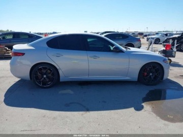 Alfa Romeo Giulia II Sedan Facelifting 2.0 Turbo 280KM 2020 Alfa Romeo Giulia Ti 2020 2.0l 2.0 Benzyna 280KM, zdjęcie 6