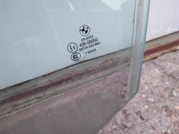 BMW E60 E61 PŘED FACELIFTEM SKLO (OKNO) BOČNÍ DVEŘE LEVÝ PŘEDNÍ