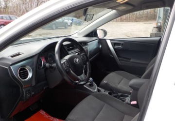 Toyota Auris II 2014 Toyota Auris Okazja 1.8 Hybryda 99KM, zdjęcie 20