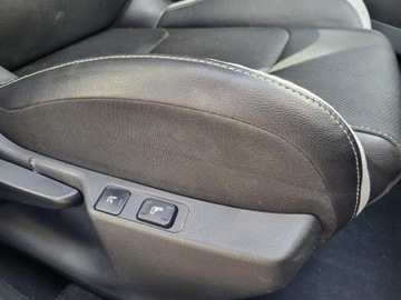 Citroen C4 II Hatchback 5d Facelifting 1.6 BlueHDi 100KM 2017 CITROEN C4 1.6l diesel BlueHDi 100KM*F VAT23%*Bogata wersja, zdjęcie 30