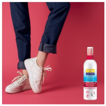 Противогрибковый и антибактериальный спрей для дезинфекции ног.