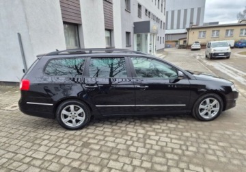 Volkswagen Passat B6 Variant 2.0 TDI 170KM 2008 Volkswagen Passat 2.0 tdi 170km DSG kombi 10 lat w jednych rekach Zadbany, zdjęcie 4