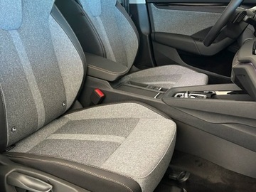 Skoda Octavia IV Liftback 1.5 TSI EVO 150KM 2025 Octavia Selection Edition 130 1.5 TSI mHEV DSG 150KM, zdjęcie 6