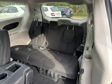 Chrysler Pacifica II 3.6 V6 291KM 2018 Chrysler Pacifica 3.6 benzyna/Automat/8 miejsc/Fak, zdjęcie 35