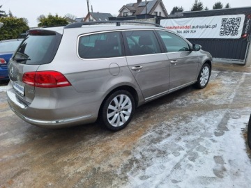 Volkswagen Passat B7 Variant 1.4 TSI BlueMotion 122KM 2013 Volkswagen Passat Klimatronik Nawigacja, zdjęcie 7