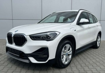 BMW X1 F48 Crossover Plug-In 1.5 25e 220KM 2021 BMW X1 Maly przebieg Faktura VAT 23 1.5 Hybryda Plug-in 220KM